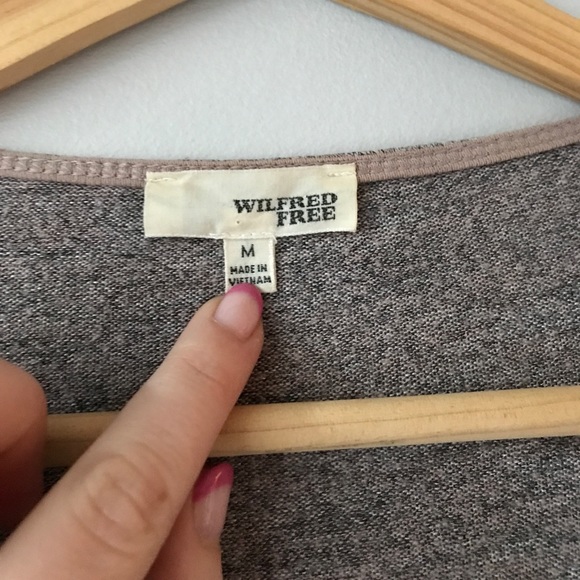 Aritzia Wilfred pink long sleeve wrap top - Picture 6 of 12